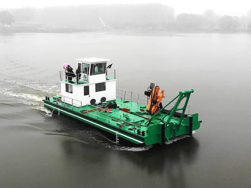 Barco de trabalho multifuncional personalizado com certificado RINA, rebocador ou barco de serviço.