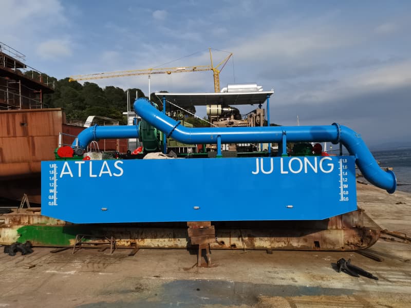 Bomba de reforço da estação de bombeamento flutuante para aumentar a distância de descarga da draga.