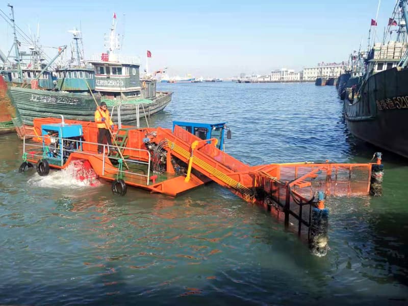 Barco de limpeza automática de água/colhedora de ervas aquáticas/removedor de lixo