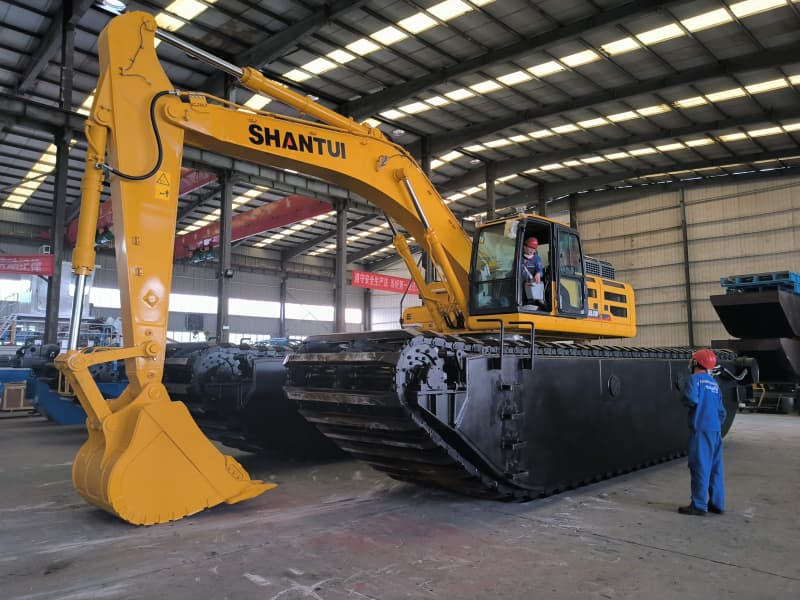 Escavadeira anfíbia de dragagem de 5 a 40 toneladas para dragagem de portos em rios e lagos.
